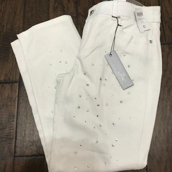 Chico's Denim - NWT Chico's So Slimming White Jeans Sz 0/4